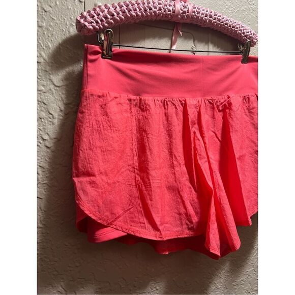 All In Motion Berry Pink 2-In-1 Run Shorts Woman’s XL NEW - Picture 2 of 9
